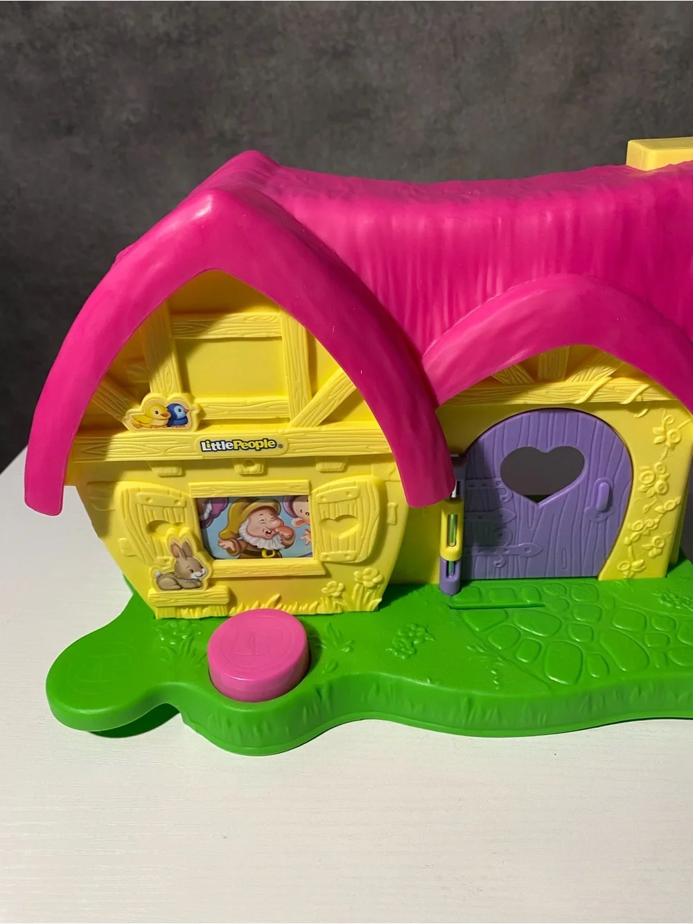 Fisher Price Little People Disney Snow White Seven Dwarfs Cottage House Only